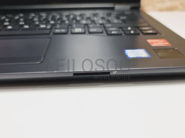 Portátil Fujitsu LifeBook U747