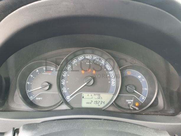 Toyota Auris · Ano 2017