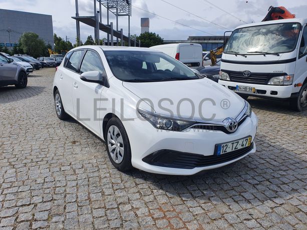 Toyota Auris · Ano 2017
