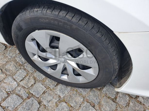 Toyota Auris · Ano 2017