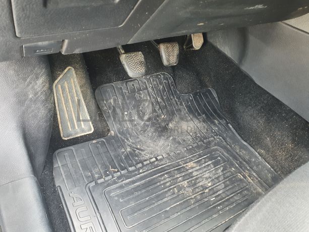 Toyota Auris · Ano 2017