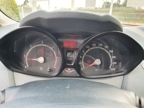 Ford Fiesta · Ano 2010