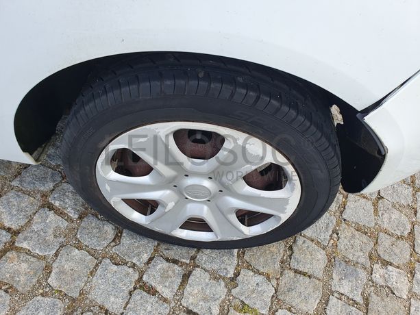 Ford Fiesta · Ano 2010