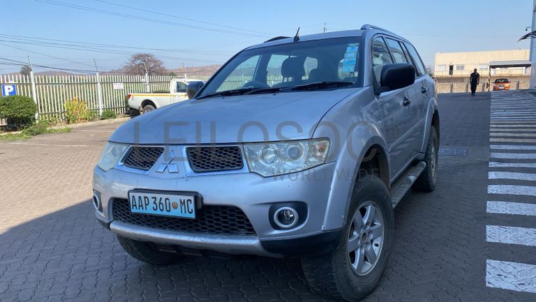 Mitsubishi Pajero Sport · Ano 2010