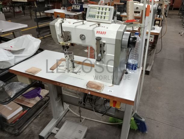 Máquinas de Coluna Alta · Máquina de Furar · Máquina de Ilhoses