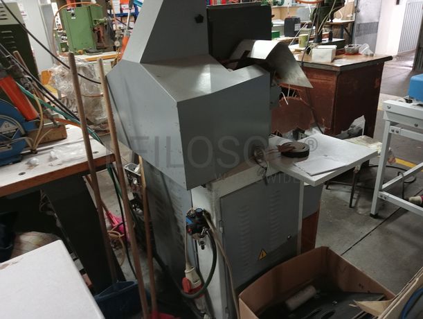 Máquina de Ilhoses · Máquina de Vergar Gáspeas