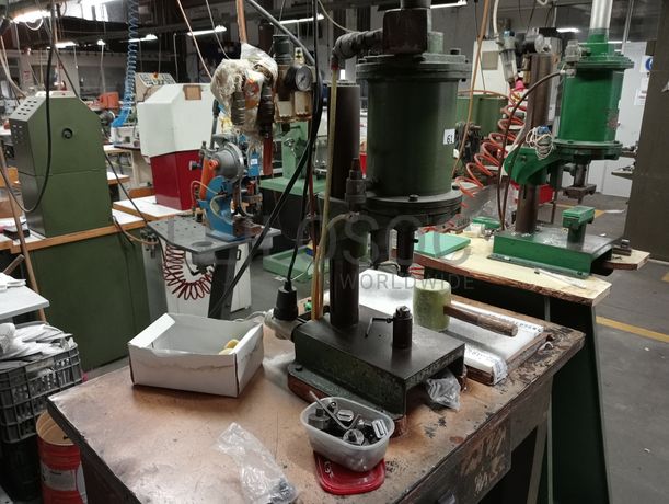 Máquina de Entretelar · Máquinas de Vazar