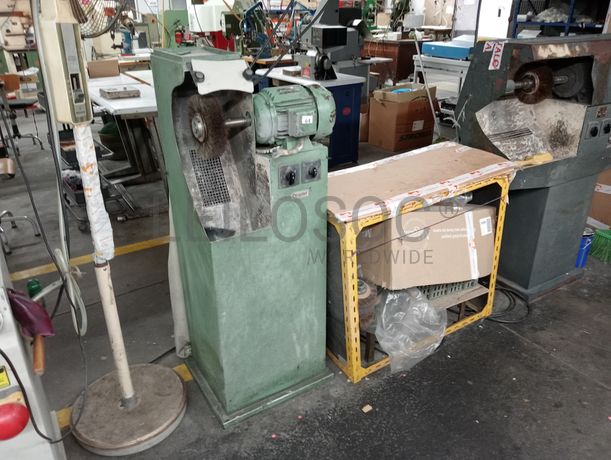 Escovadeiras · Máquina de canos