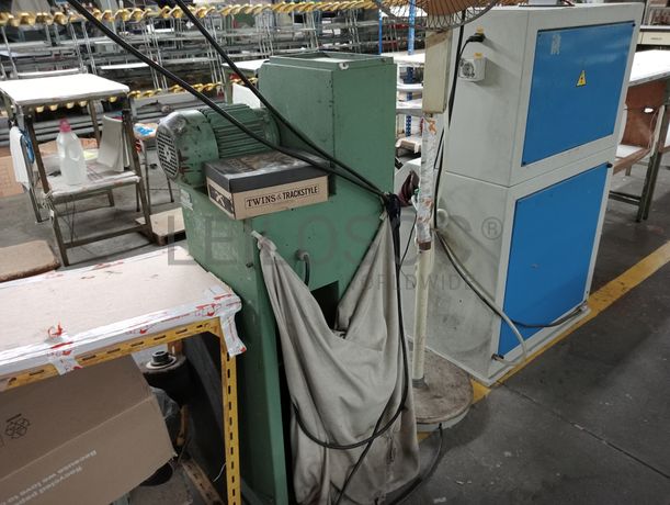 Escovadeiras · Máquina de canos