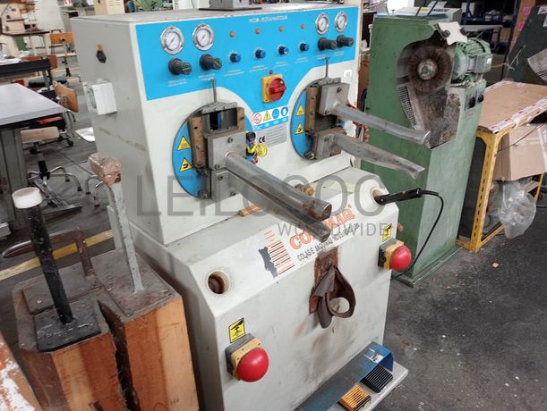 Escovadeiras · Máquina de canos