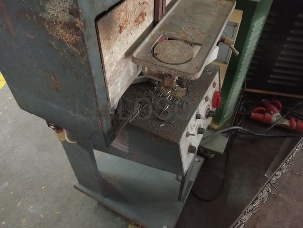 Máquinas para Tirar Formas · Máquina de Montar Bicos · Máquina de Aquecer Cortes · Reativador