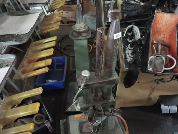 Máquinas para Tirar Formas · Máquina de Montar Bicos · Máquina de Aquecer Cortes · Reativador