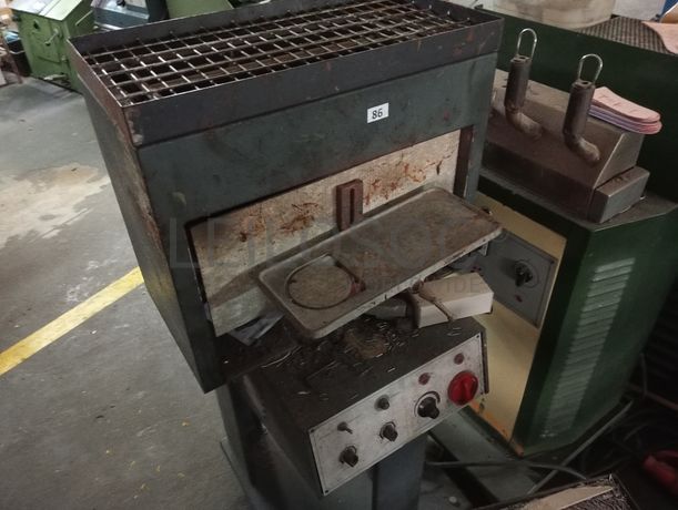 Máquinas para Tirar Formas · Máquina de Montar Bicos · Máquina de Aquecer Cortes · Reativador