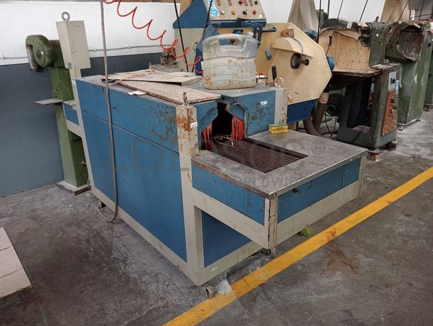 Material Informático · Equipamento de Escritório · Amostras de Calçado · Maquinaria