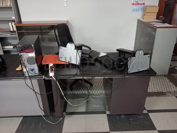 Material Informático · Equipamento de Escritório · Amostras de Calçado · Maquinaria