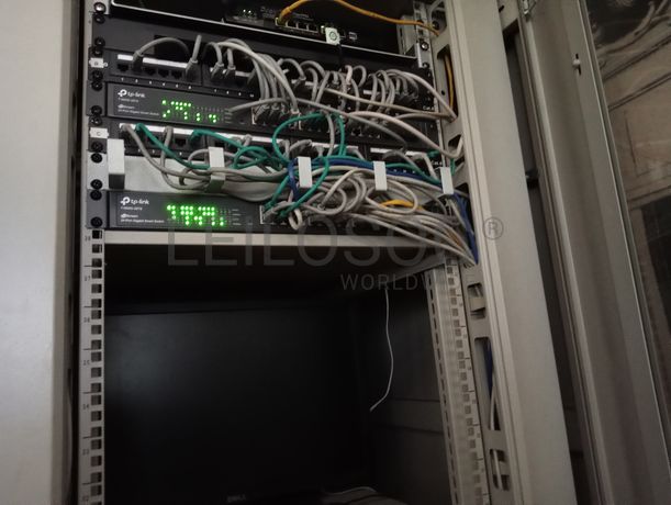 Material Informático · Equipamento de Escritório · Amostras de Calçado · Maquinaria