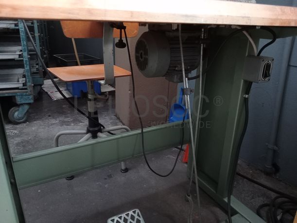 Material Informático · Equipamento de Escritório · Amostras de Calçado · Maquinaria