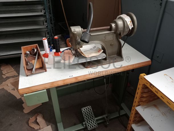 Material Informático · Equipamento de Escritório · Amostras de Calçado · Maquinaria