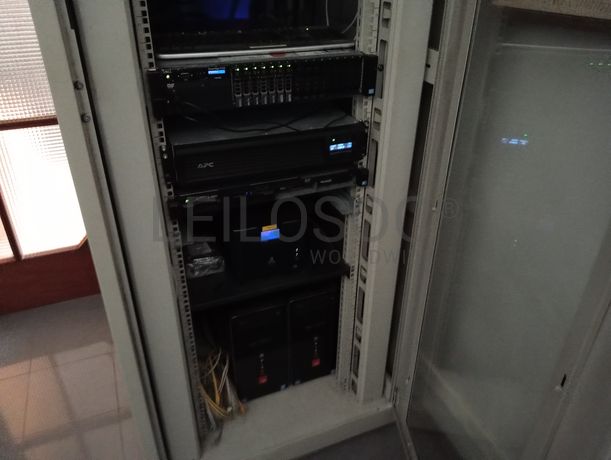 Material Informático · Equipamento de Escritório · Amostras de Calçado · Maquinaria