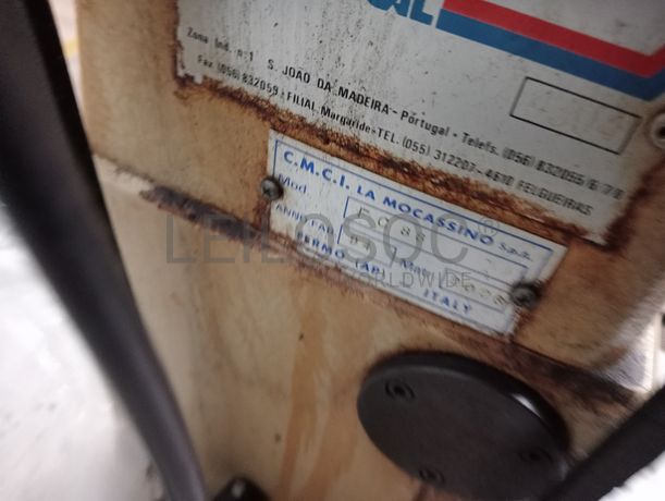 Material Informático · Equipamento de Escritório · Amostras de Calçado · Maquinaria