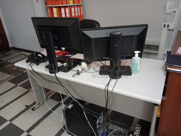 Material Informático · Equipamento de Escritório · Amostras de Calçado · Maquinaria