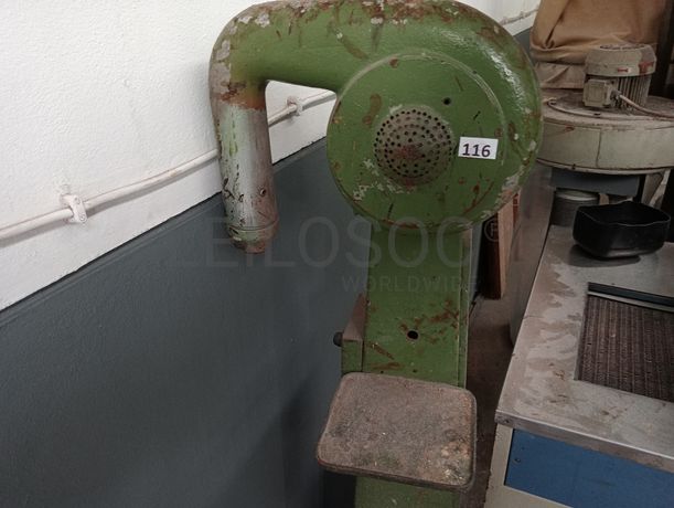 Material Informático · Equipamento de Escritório · Amostras de Calçado · Maquinaria