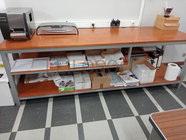 Material Informático · Equipamento de Escritório · Amostras de Calçado · Maquinaria