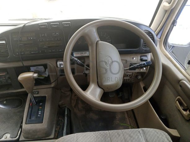 Toyota Coaster 3905