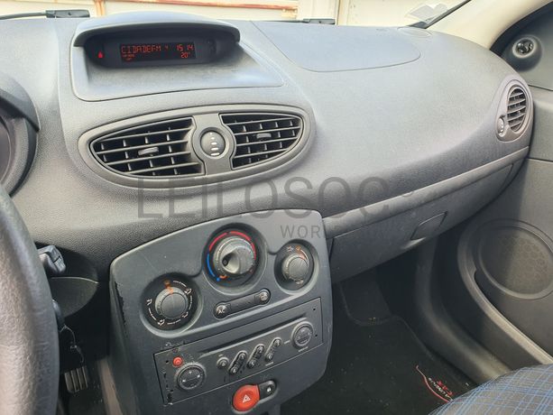 Renault Clio · Ano 2008