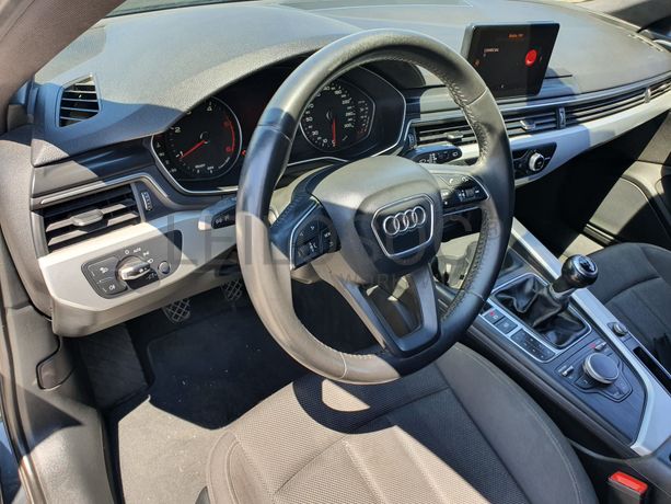 Audi A4 · Ano 2017