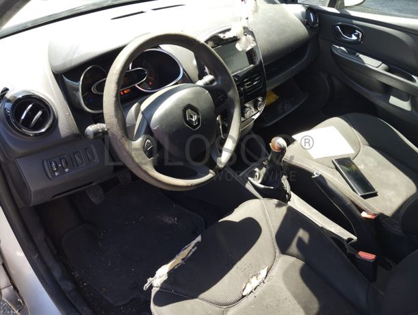 Renault Clio 1.5 DCI · Ano 2014