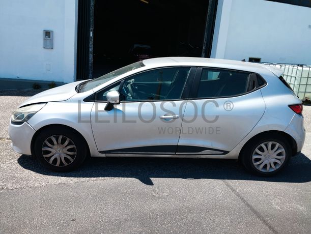Renault Clio 1.5 DCI · Ano 2014