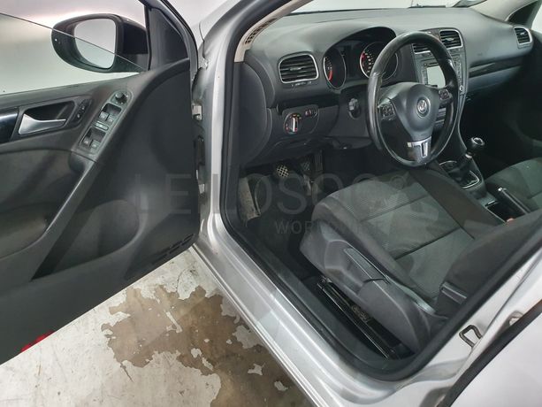 Volkswagen Golf · Ano 2009