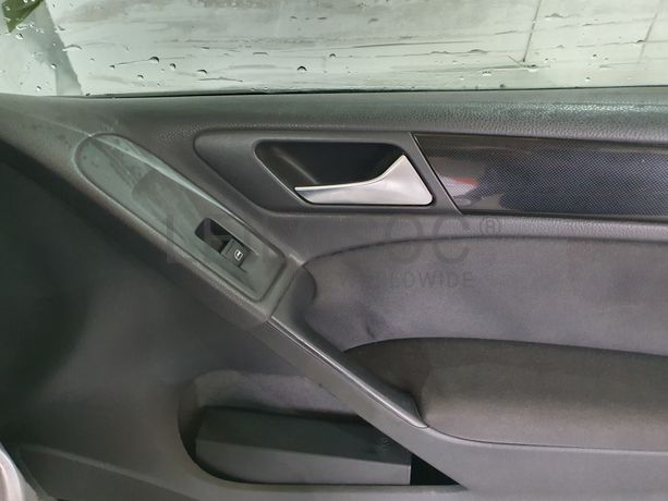 Volkswagen Golf · Ano 2009