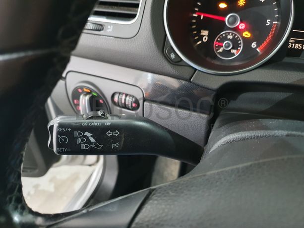 Volkswagen Golf · Ano 2009