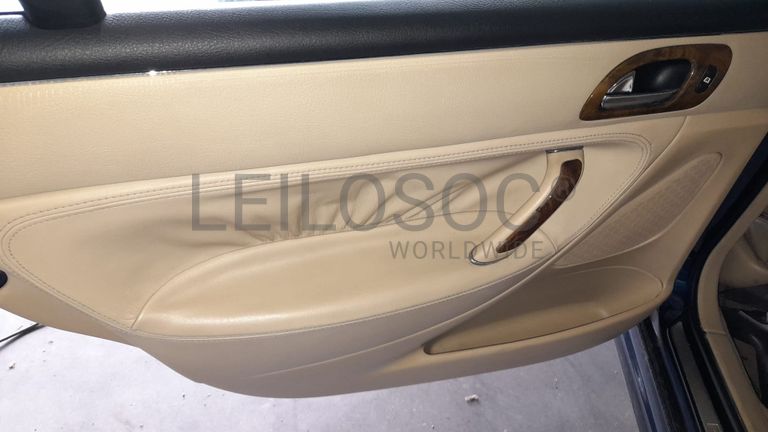 Peugeot 607 · Ano 2001