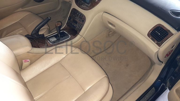 Peugeot 607 · Ano 2001