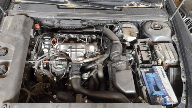 Peugeot 607 · Ano 2001