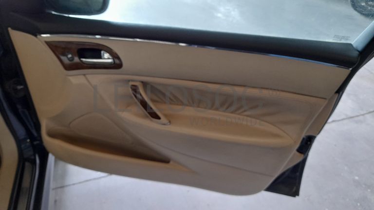 Peugeot 607 · Ano 2001