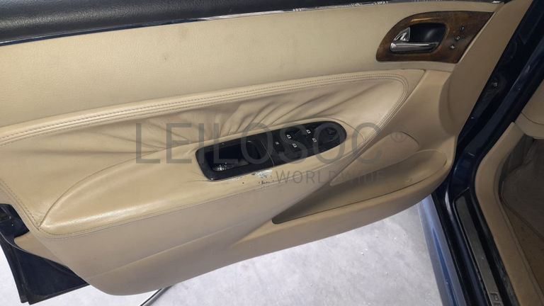 Peugeot 607 · Ano 2001