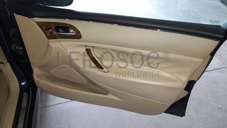 Peugeot 607 · Ano 2001