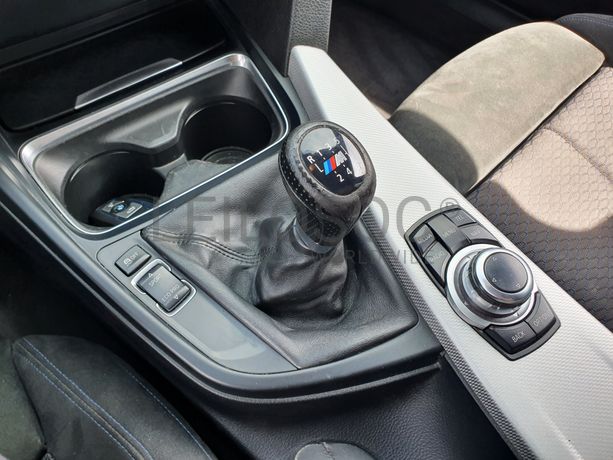 BMW 318D · Ano 2014
