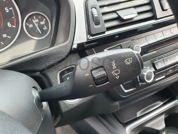 BMW 318D · Ano 2014