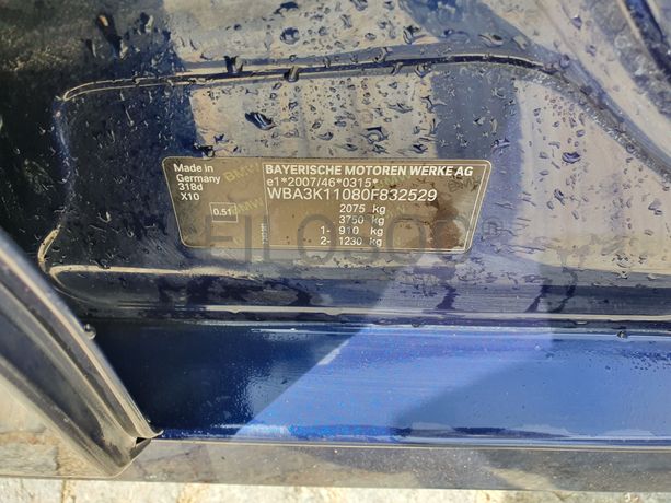 BMW 318D · Ano 2014