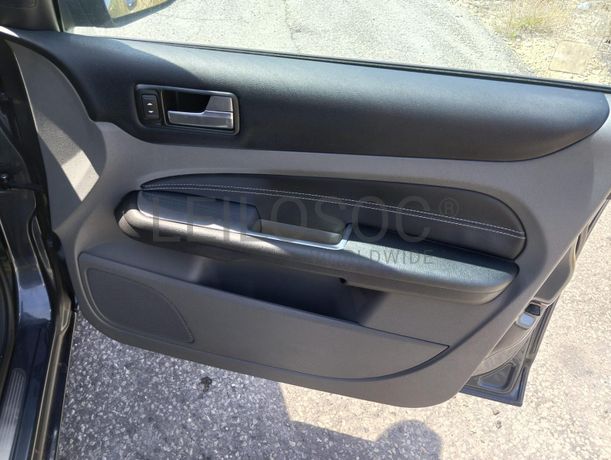 Ford Focus · Ano 2008