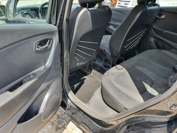 Renault Captur 1.5 DCI · Ano 2016