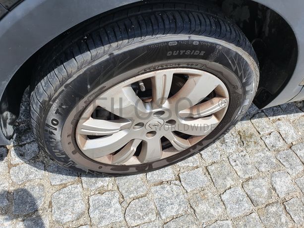 Renault Captur 1.5 DCI · Ano 2016