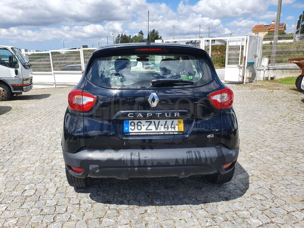 Renault Captur 1.5 DCI · Ano 2016