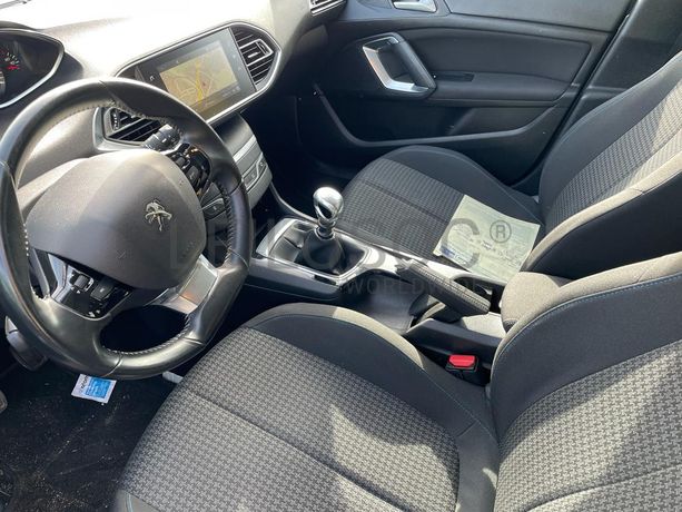 Peugeot 308 · Ano 2018