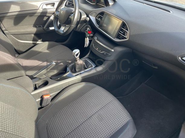 Peugeot 308 · Ano 2018